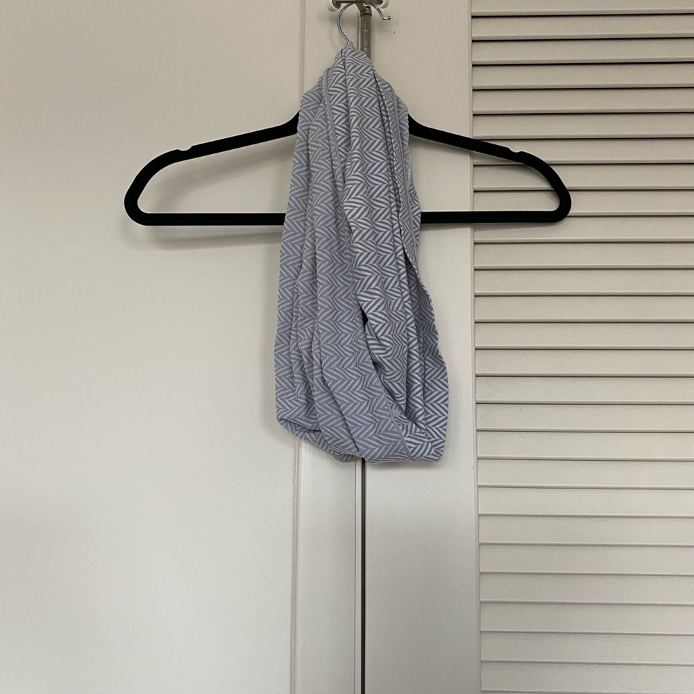 Infinity scarf
